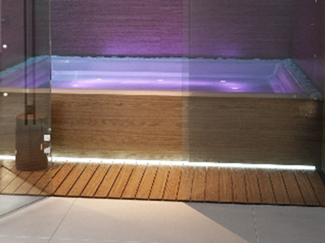 Флоат камера AquaVita Moria M (рис.1)